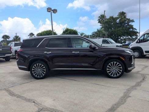 Used 2024 Hyundai Palisade Calligraphy AWD/4WD image 3