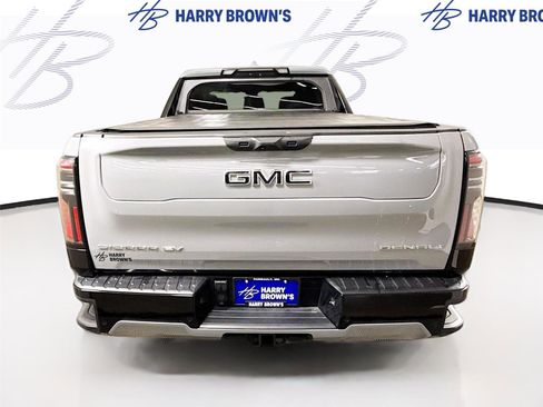 Used 2025 GMC Sierra EV Denali image 32