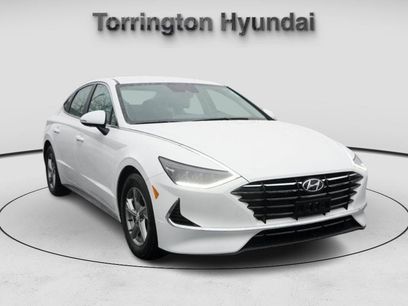 Certified 2023 Hyundai Sonata SE w/ Preferred Accessory Package