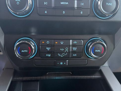 Used 2020 Ford F350 Lariat w/ FX4 Off-Road Package image 20