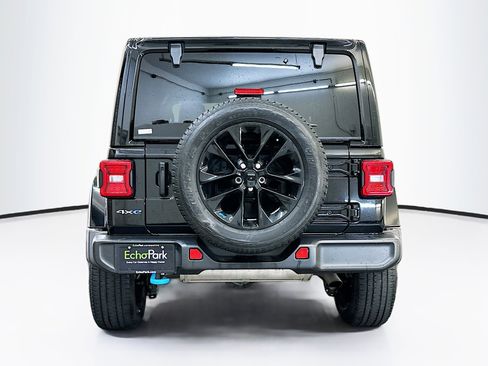 Used 2023 Jeep Wrangler Sahara image 7