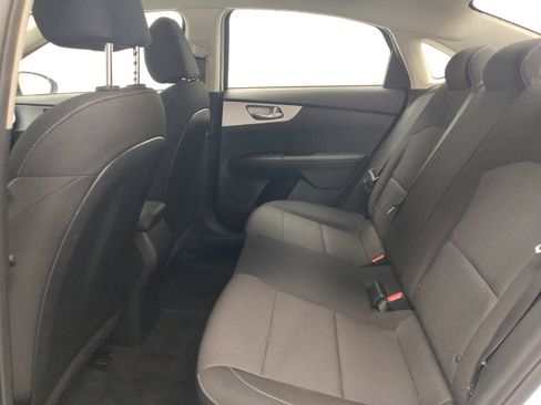 Used 2022 Kia Forte LXS FWD image 18