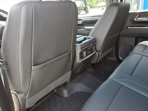 Used 2024 Chevrolet Silverado 2500 LTZ w/ LTZ Plus Package AWD/4WD image 15