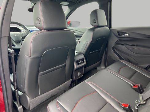 Used 2024 Chevrolet Equinox RS w/ RS Leather Package image 28