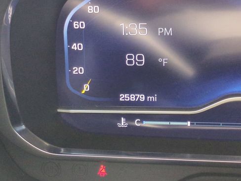 Used 2022 Chevrolet Suburban High Country AWD/4WD image 34