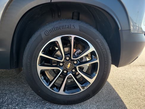 Used 2024 Chevrolet TrailBlazer LT w/ Driver Confidence Package FWD image 8