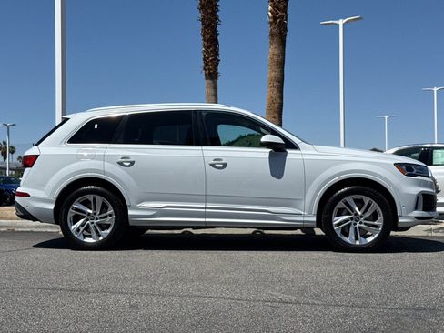 Used 2022 Audi Q7 3.0T Premium Plus AWD/4WD image 2