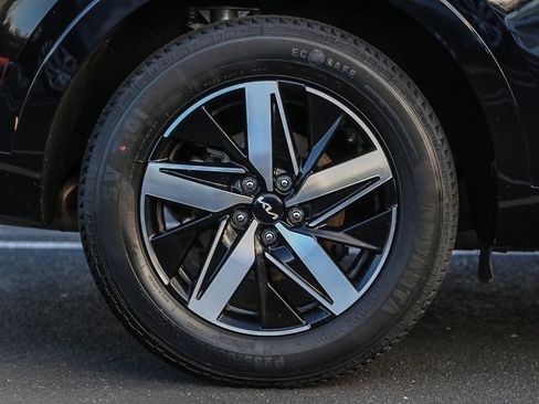 Used 2022 Kia Sorento S w/ Panoramic Sunroof Package image 11