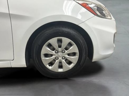 Used 2017 Hyundai Accent SE FWD image 23
