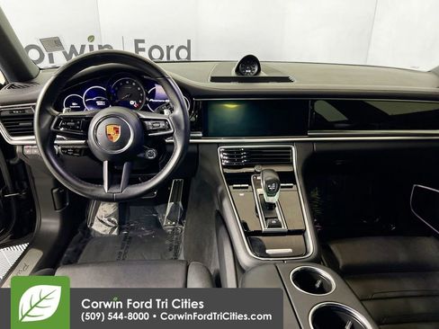 Used 2021 Porsche Panamera 4S w/ Premium Package image 27