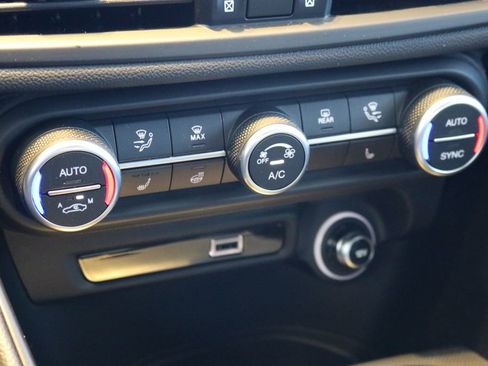 New 2025 Alfa Romeo Giulia AWD w/ Driving Assist Package image 37