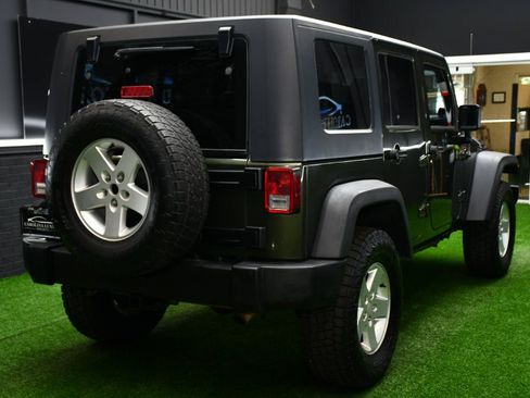 Used 2009 Jeep Wrangler Unlimited X RWD image 4