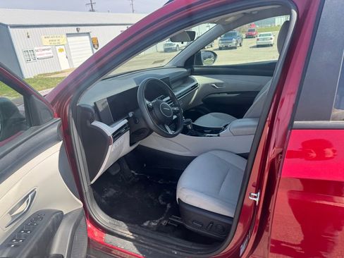 Used 2025 Hyundai Tucson SEL image 12