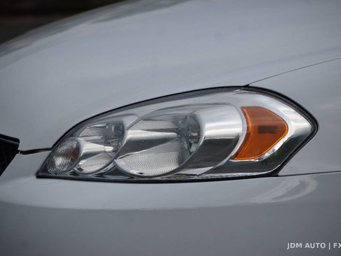 Used 2013 Chevrolet Impala LTZ FWD image 35