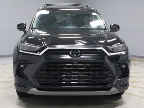 Used 2024 Toyota Grand Highlander AWD image 7
