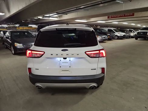 Used 2020 Ford Escape SE AWD/4WD image 8