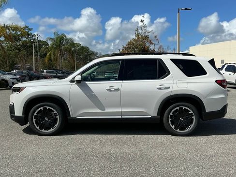 New 2026 Honda Pilot Touring image 3