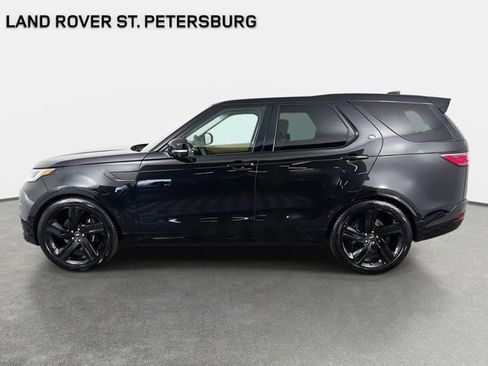 Used 2025 Land Rover Discovery Metropolitan Edition image 8