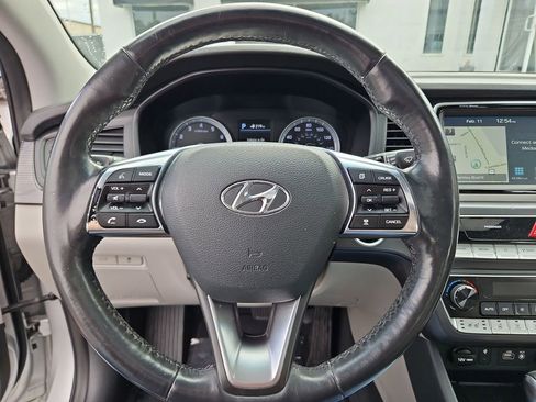 Used 2018 Hyundai Sonata Limited w/ Limited Ultimate Package 03 image 10