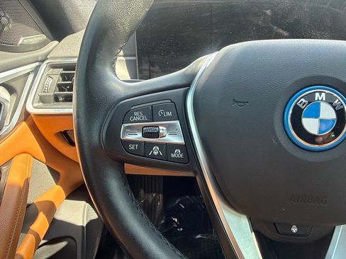 Used 2023 BMW i4 eDrive35 RWD image 17