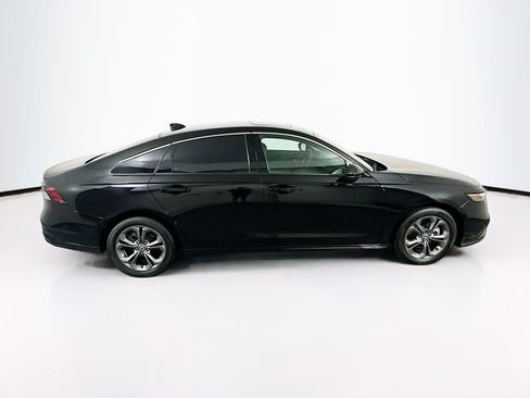 Used 2025 Honda Accord EX-L image 10