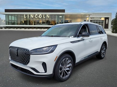 New 2025 Lincoln Aviator Premiere image 2