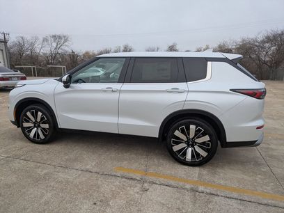 New 2026 Mitsubishi Outlander SE