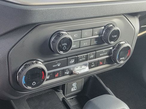 New 2025 Ford Bronco Outer Banks AWD/4WD image 20