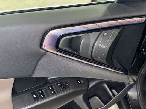 Used 2025 BMW X3 xDrive30i w/ Premium Package image 24