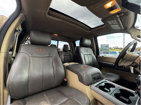 Used 2016 Ford F250 King Ranch w/ FX4 Off-Road Package AWD/4WD image 4