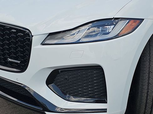 Used 2024 Jaguar F-PACE R-Dynamic S AWD/4WD image 33