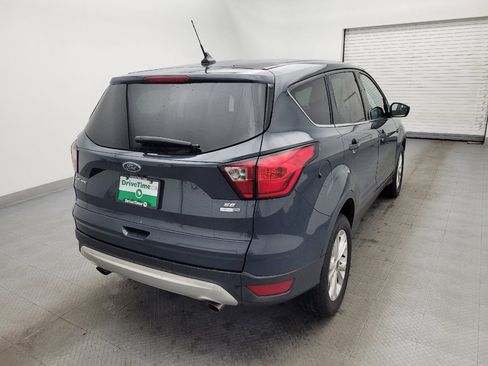 Used 2019 Ford Escape SE image 9