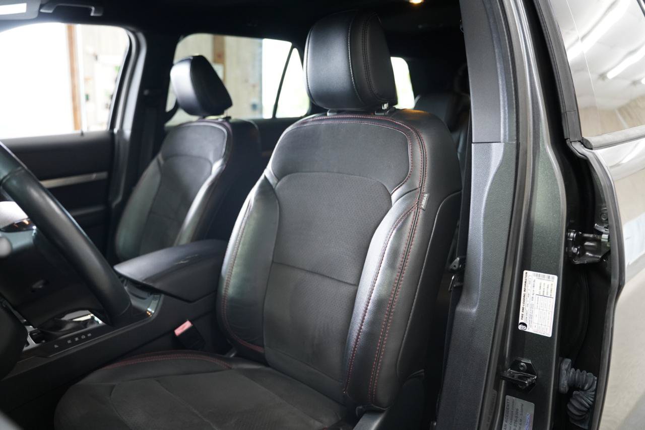 Used 2018 Ford Explorer XLT w/ Equipment Group 202A AWD/4WD image 27