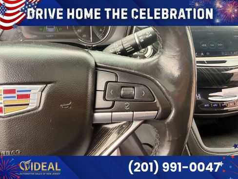 Used 2021 Cadillac XT6 Premium Luxury AWD/4WD image 32