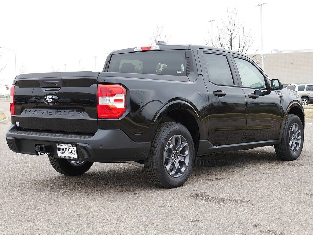 New 2026 Ford Maverick XLT w/ XLT Luxury Package AWD/4WD image 5
