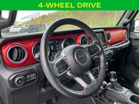 Used 2018 Jeep Wrangler Unlimited Rubicon w/ LED Lighting Group AWD/4WD image 6