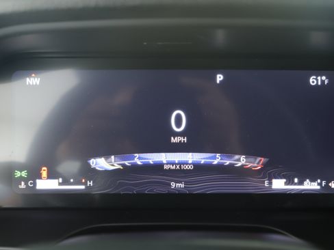 New 2025 Jeep Grand Cherokee Altitude image 18