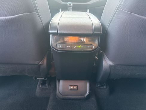 Certified 2023 Toyota Highlander LE image 12