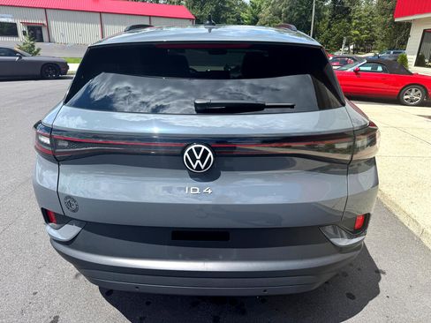 Used 2024 Volkswagen ID.4 S image 5