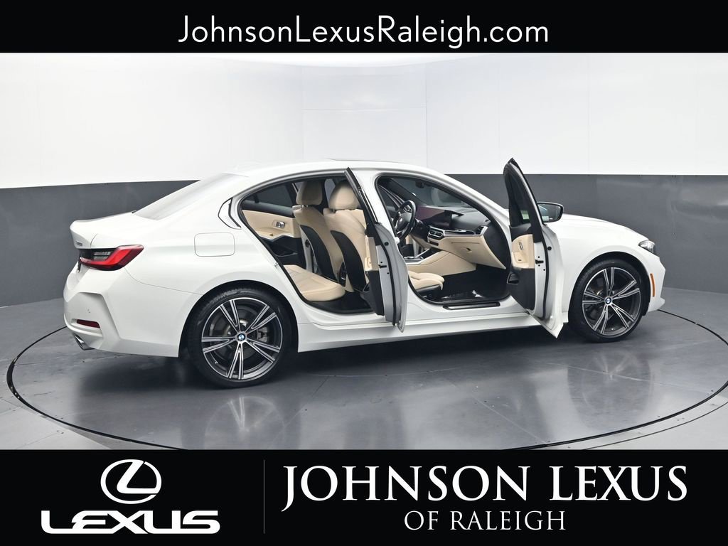 Used 2024 BMW 330i Sedan w/ Premium Package RWD image 31