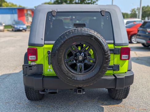 Used 2012 Jeep Wrangler Sport AWD/4WD image 5