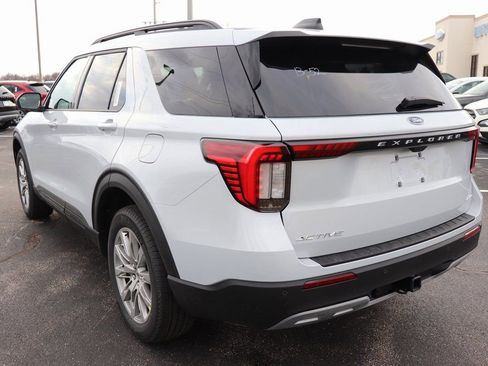 New 2026 Ford Explorer Active w/ Active Comfort Package AWD/4WD image 7