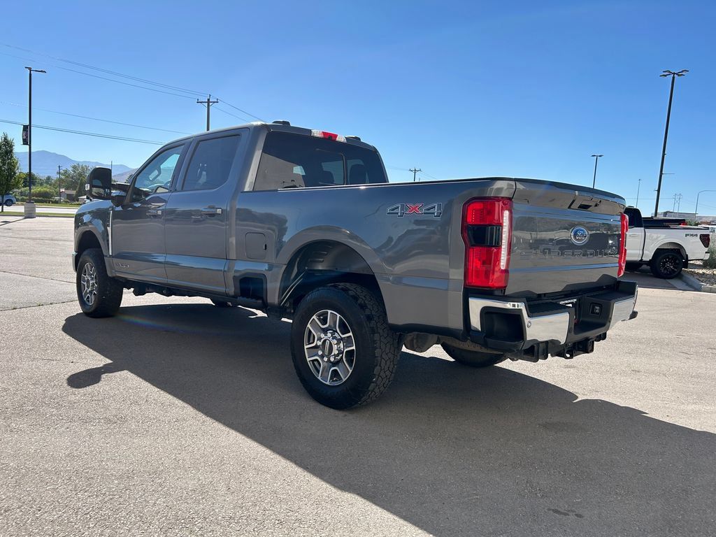 Used 2024 Ford F250 Lariat AWD/4WD image 4