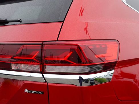 Certified 2025 Volkswagen Atlas SEL image 6