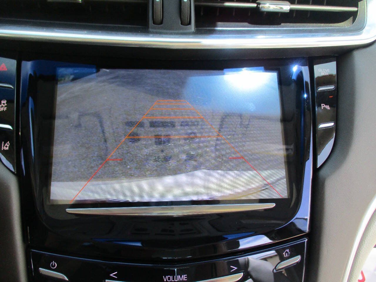 Used 2013 Cadillac XTS Platinum FWD image 19