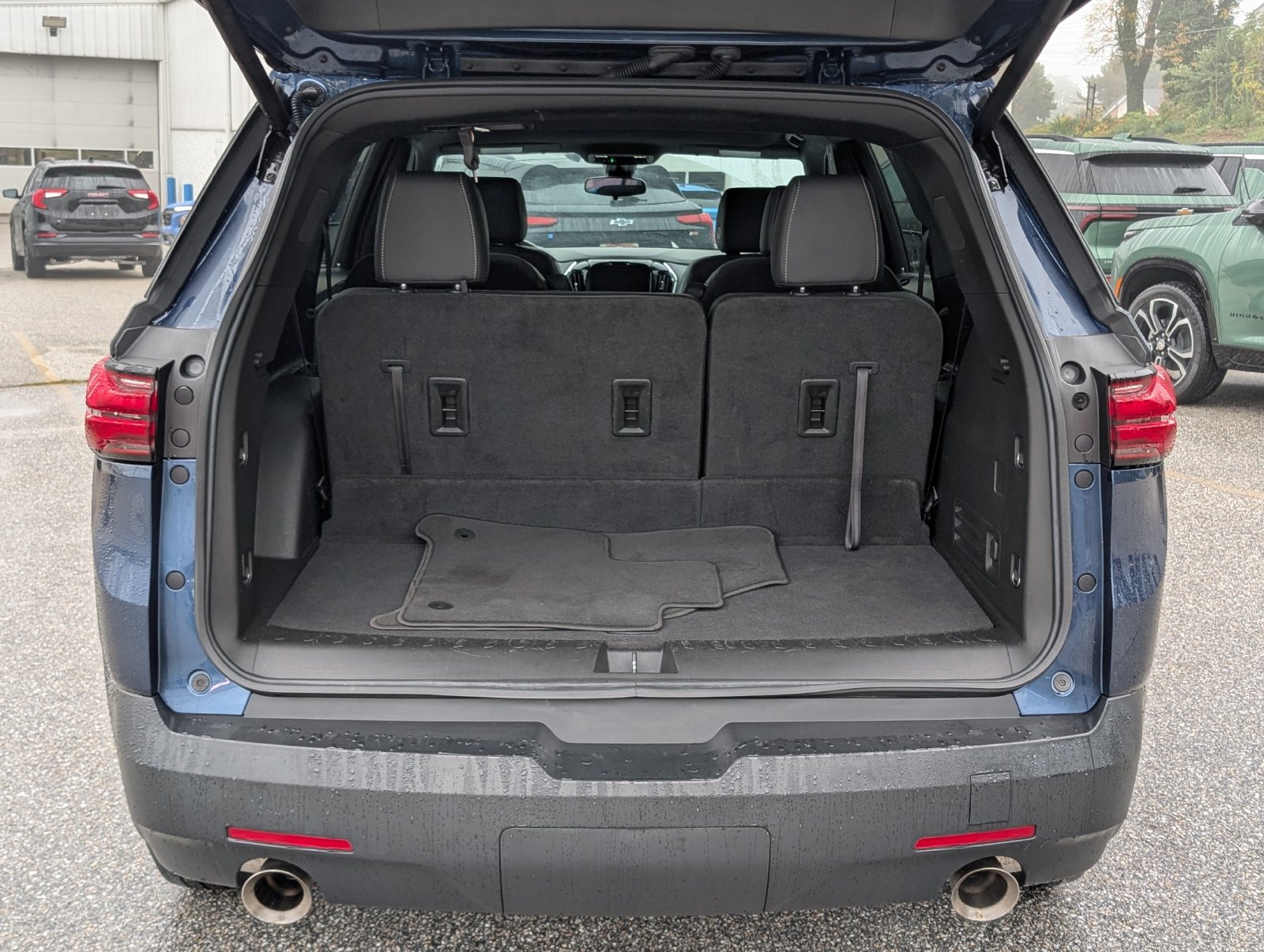 Used 2023 Chevrolet Traverse LT AWD/4WD image 15