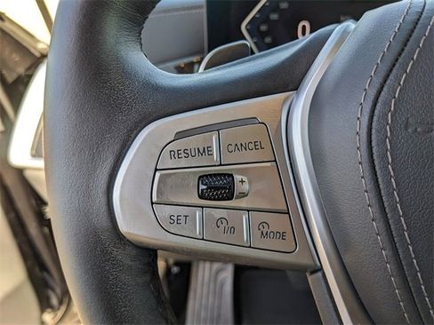 Used 2024 BMW X7 xDrive40i w/ Executive Package image 34