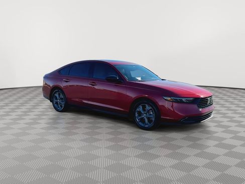 Used 2025 Honda Accord SE image 2