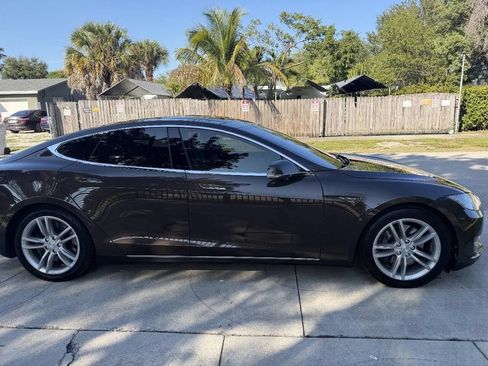 Used 2013 Tesla Model S RWD image 5