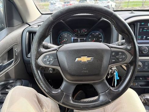 Used 2016 Chevrolet Colorado Z71 AWD/4WD image 12